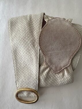 BANANA REPUBLIC LEATHER SNAKESKIN WAIST BELT